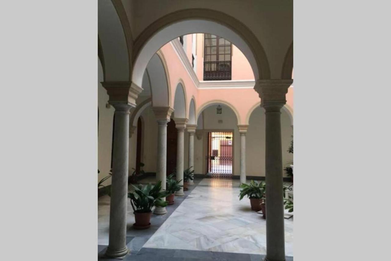 Palacio Caballeros. Parking/Wifi Jerez de la Frontera Buitenkant foto